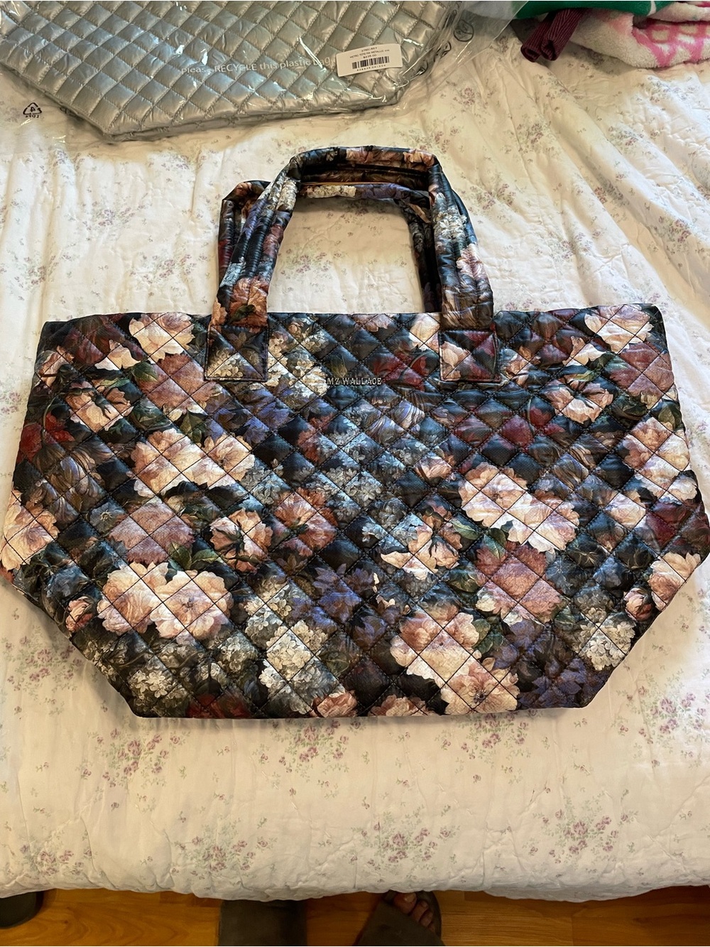 WZ Wallace color Flowers size Medium. NWOT! Retail $265